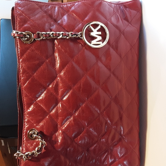 Michael Kors Susannah Large Quilted Bag
